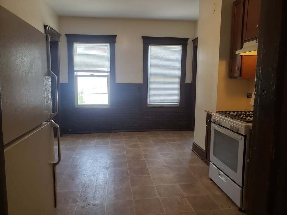 Building Photo - 234 Howard Ave