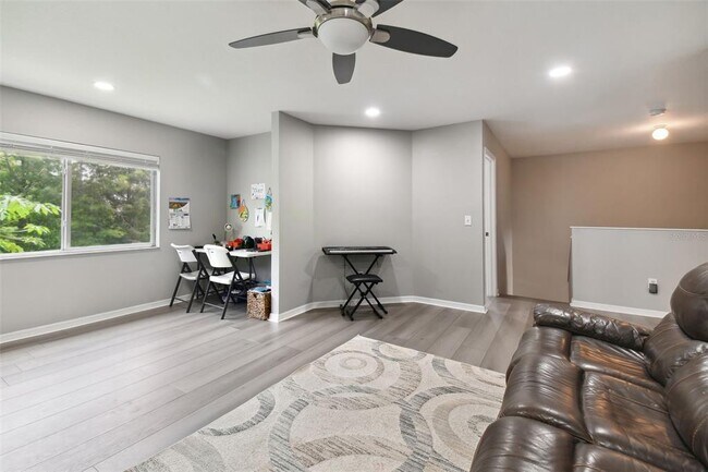 Building Photo - 19426 Sandy Springs Cir