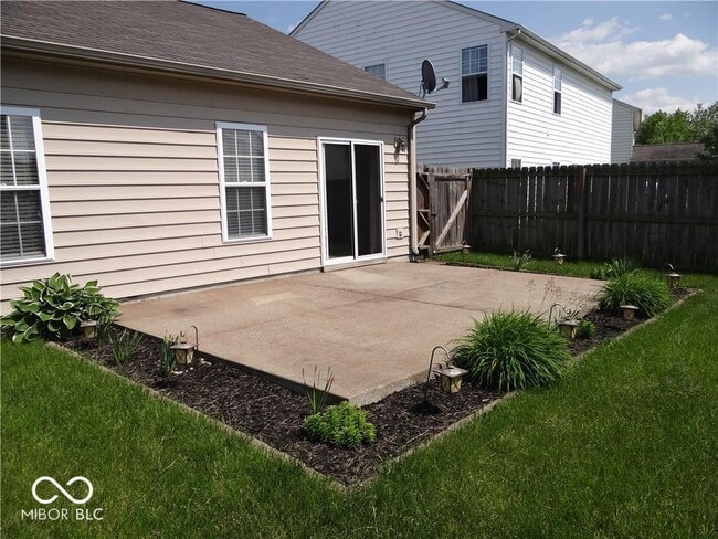 Building Photo - 12302 Sagamore Woods Dr