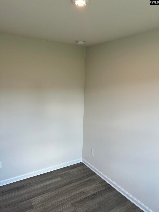 Building Photo - 3032 Blue Brook Ln
