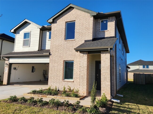 Building Photo - 30622 Wicklow Gdns Dr