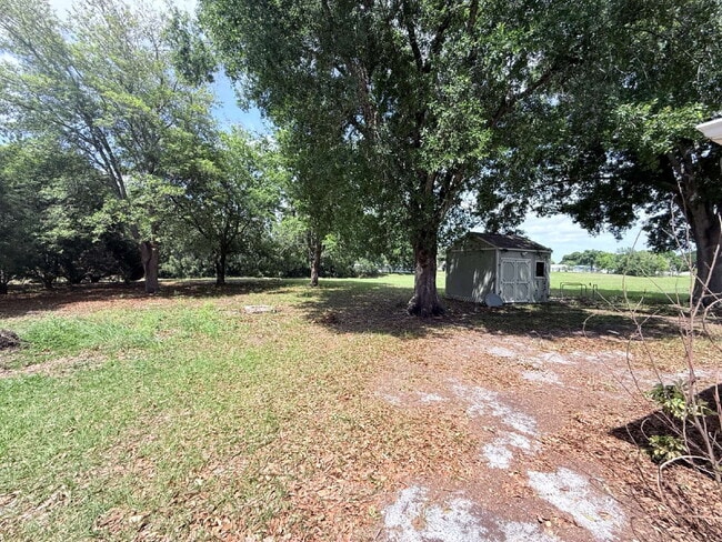 Building Photo - 2 Bedroom & 2Bathroom in Spring Lake