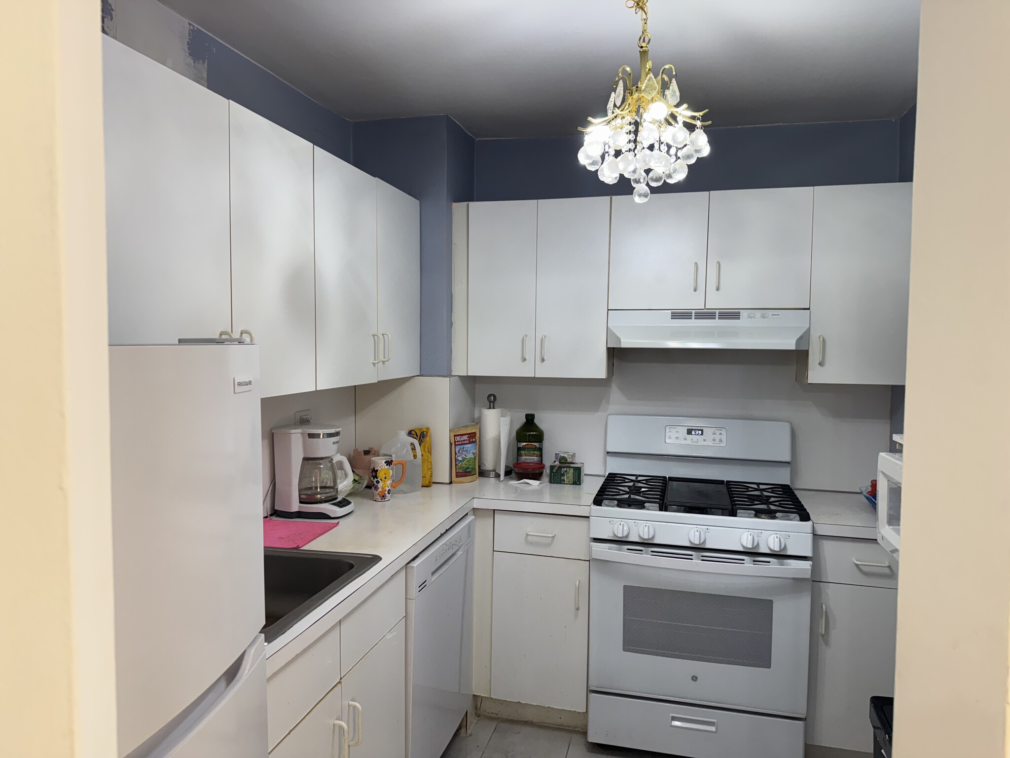 Building Photo - 12510 Queens Blvd