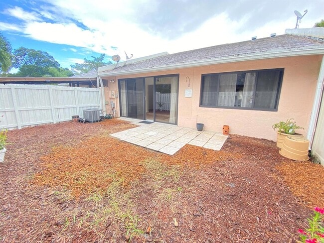 Building Photo - 6729 NW 29th Way