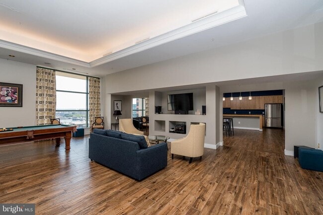 Building Photo - 414 Water St