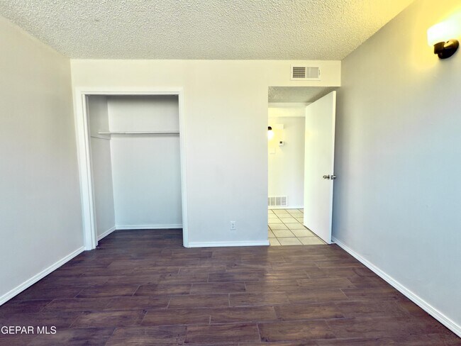 Building Photo - 5208 La Taste Ave