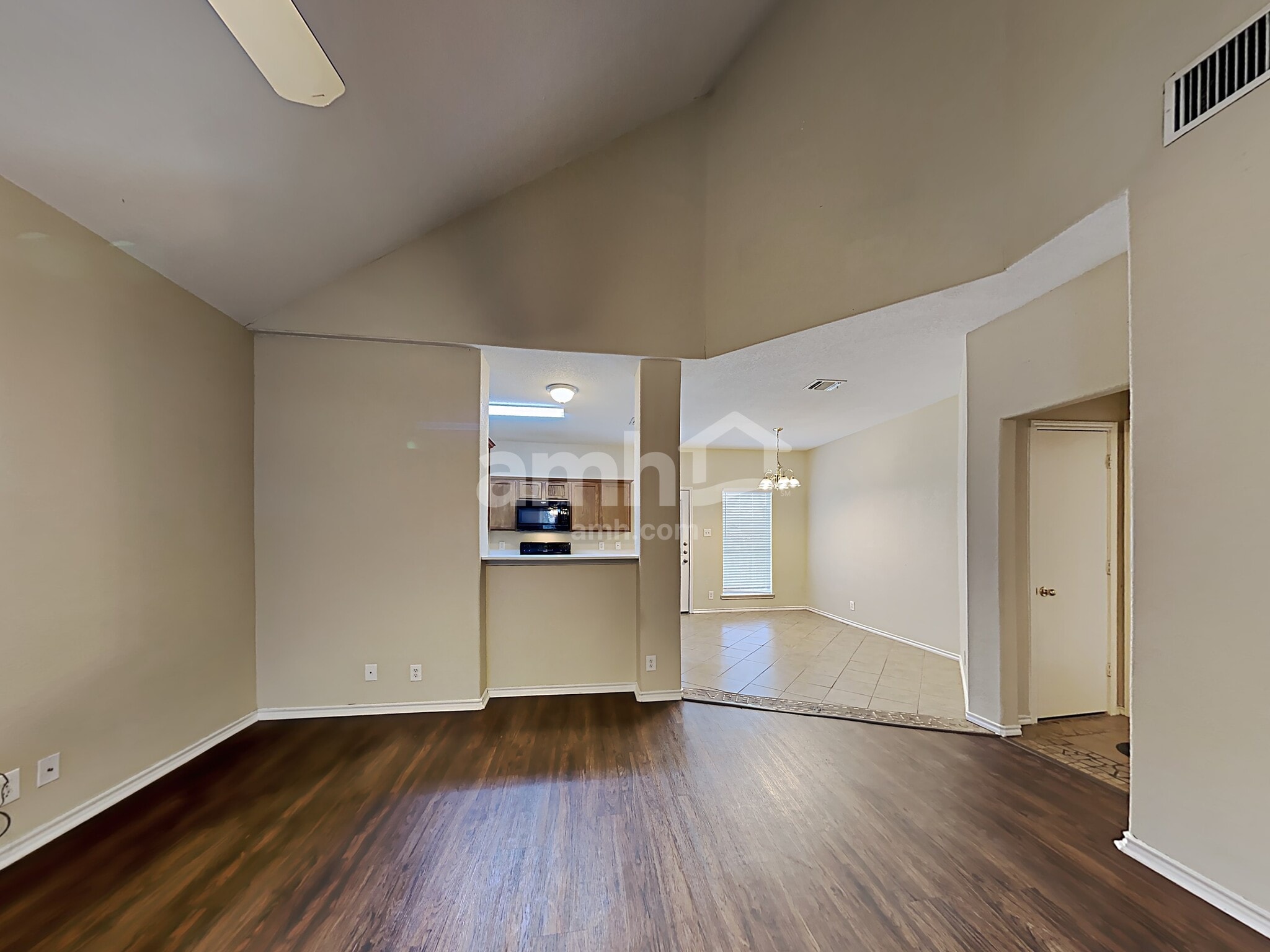 Building Photo - 8610 Still Moon