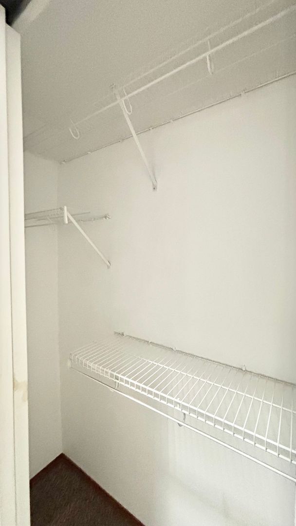 Building Photo - N0611