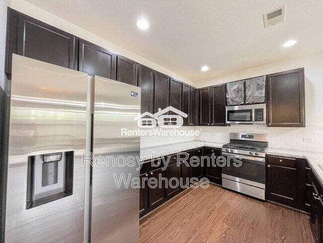 Building Photo - 1713 Dresdon Ln