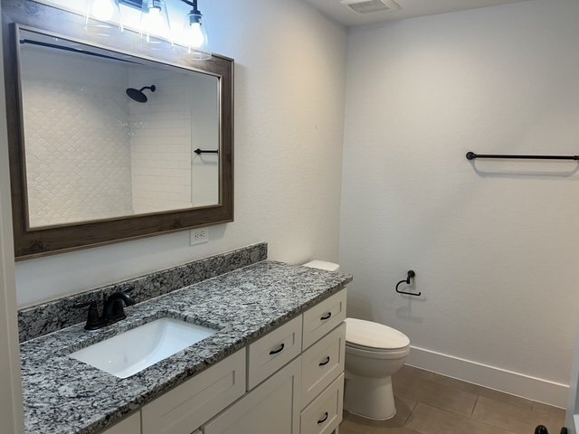 Building Photo - 1223 Eastview Dr