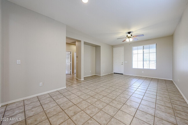 Building Photo - 42914 N Challenger Trail
