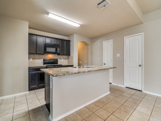 Building Photo - 2302 Tombstone Dr