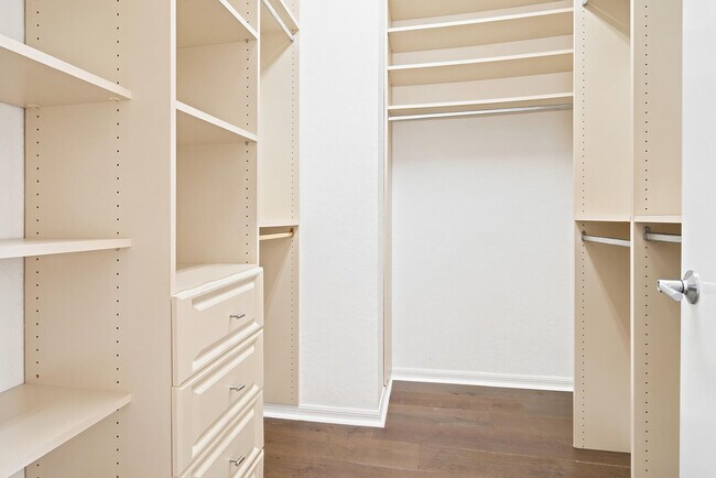 Building Photo - 207 Isle Verde Way