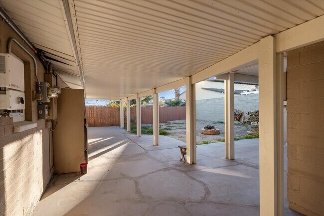 Building Photo - 2008 Franklin Ave