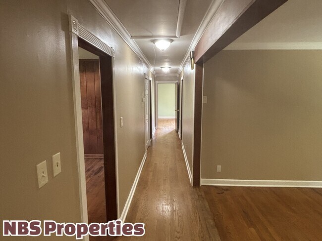 Building Photo - 6919 Haverhill Dr NW