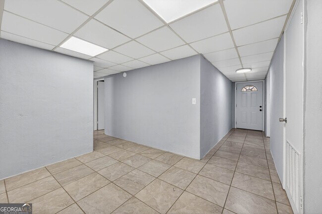 Building Photo - 3460 Maynard Cir