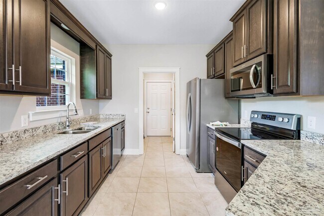 Building Photo - 9276 Sunset Dr