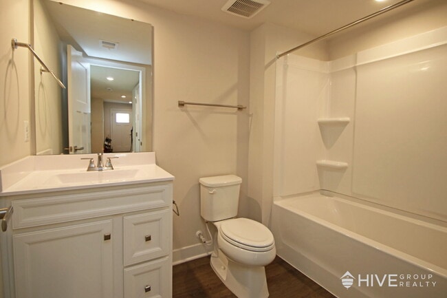 Building Photo - Spacious 4-Bed, 3.5-Bath with Garage!
