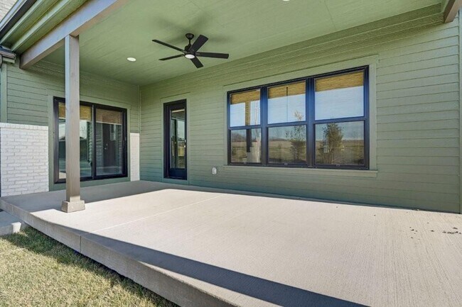 Building Photo - 16649 Garnett St