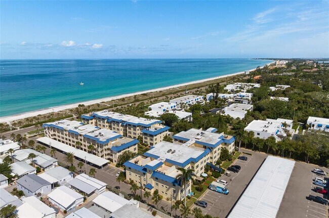 Building Photo - 3802 Gulf of Mexico Dr