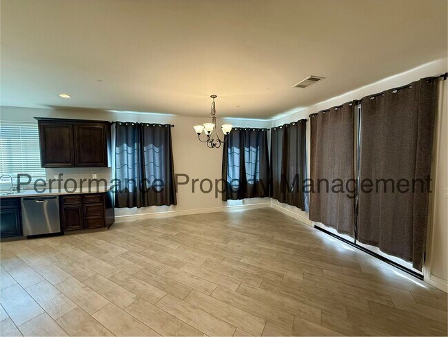 Building Photo - 10400 Garden View Ln