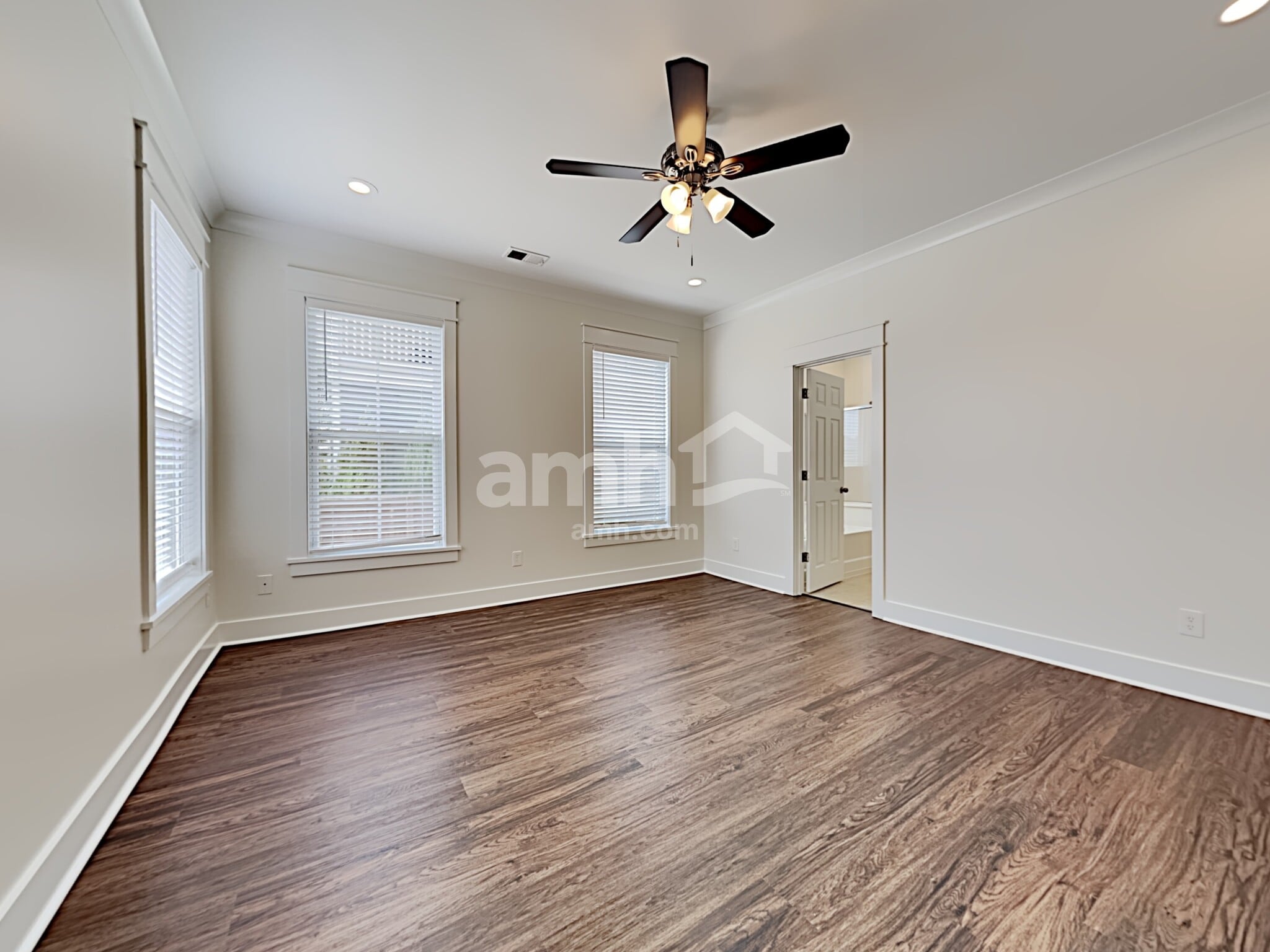 Building Photo - 305 Peters Creek Dr