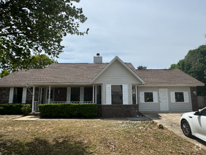 Building Photo - 4817 Young Rd