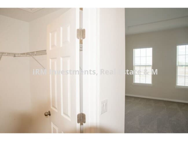 Building Photo - Brand New 3 bedroom townhome in Waterbrook