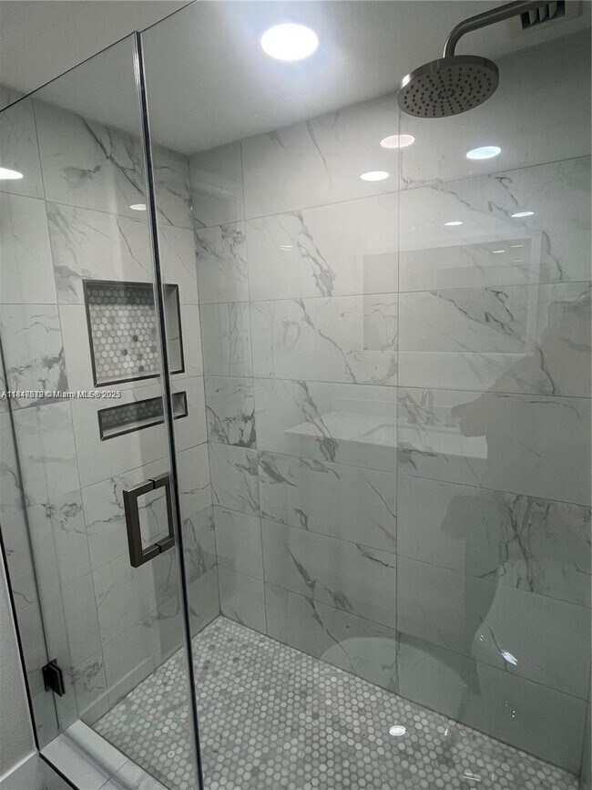 Building Photo - 2651 S Course Dr