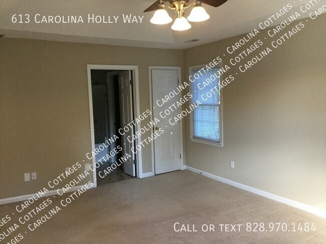 Building Photo - 613 Carolina Holly Way