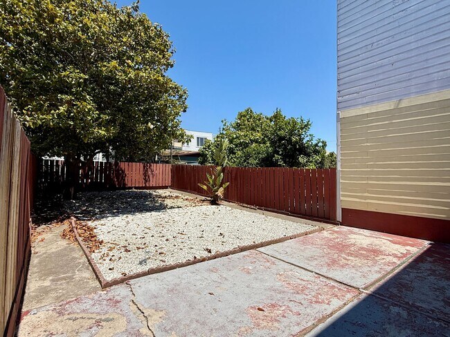 Building Photo - Two bedroom home for rent with large priva...