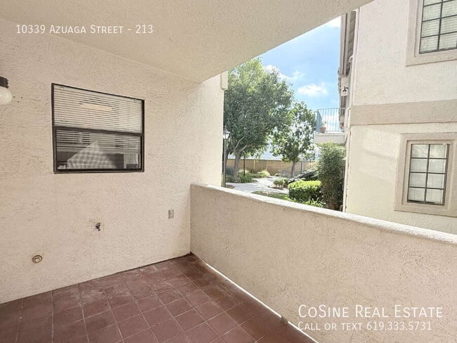 Building Photo - 10339 Azuaga St