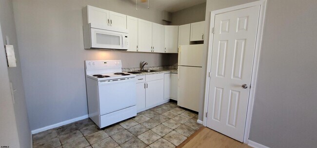 Building Photo - 3801 Atlantic Ave