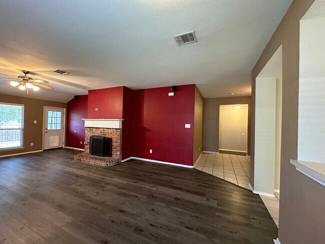 Building Photo - 209 Tripp Trail