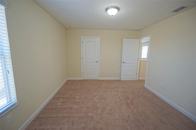 Building Photo - 2822 Lantern Hill Ave