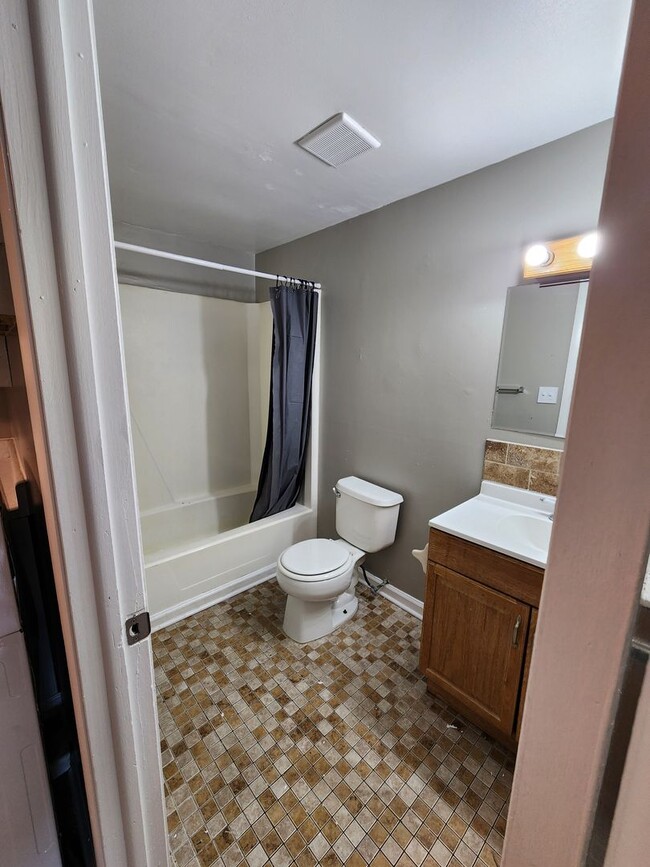 Interior Photo - Robert Drive Apartments