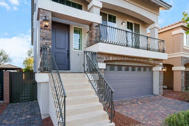 Primary Photo - Modern upgrades, Tesla solar, and versatil...