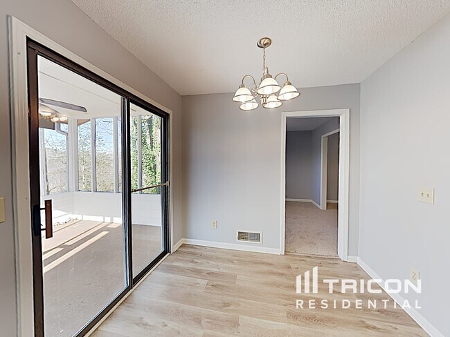 Building Photo - 1418 Millstream Trail NW