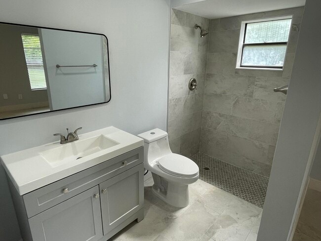 Building Photo - 2592 Ida Way