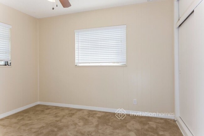 Building Photo - 5013 SW 90th Terrace