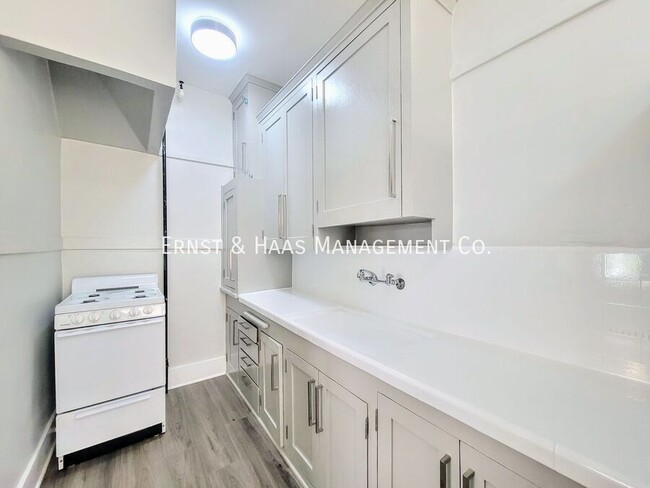 Building Photo - 135 Bonito Ave