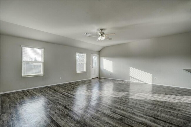 Building Photo - 10620 SW 23rd Ter