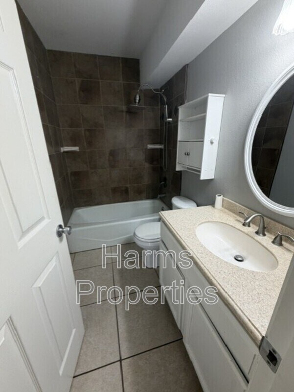 Building Photo - 3630 Fish Hook Ln