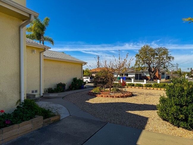 Building Photo - Orcutt House | Allied Gardens
