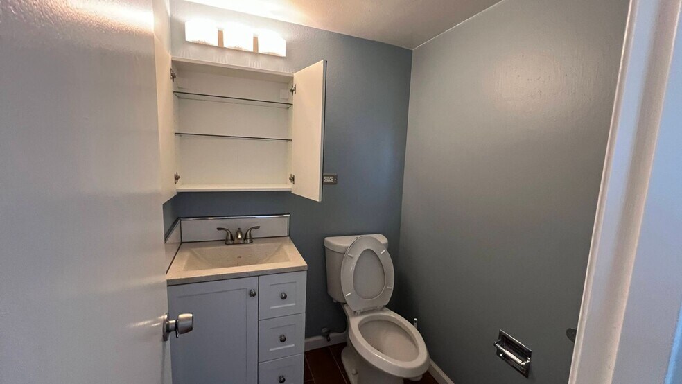 Building Photo - 9250 E Girard Ave