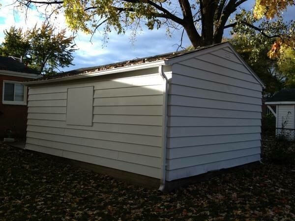 Building Photo - 741 Dorset Ave