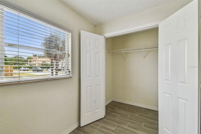 Building Photo - 208 Danube Ave