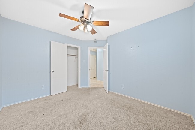 Building Photo - 11018 WARATH Oak Ct