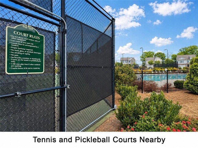 Building Photo - 5945 Osgood Pl