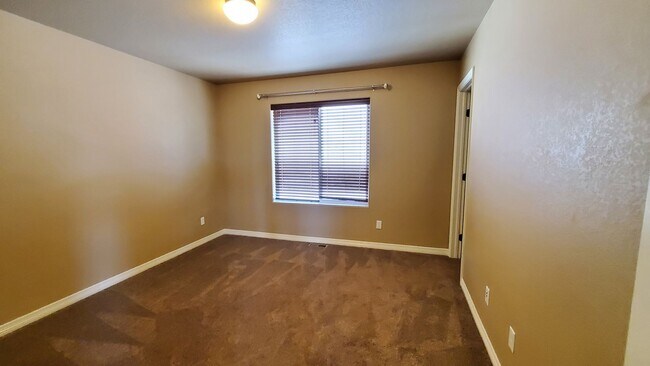 Building Photo - $2576, 5 Br/4 BA Stunning house for rent in Colorado Springs